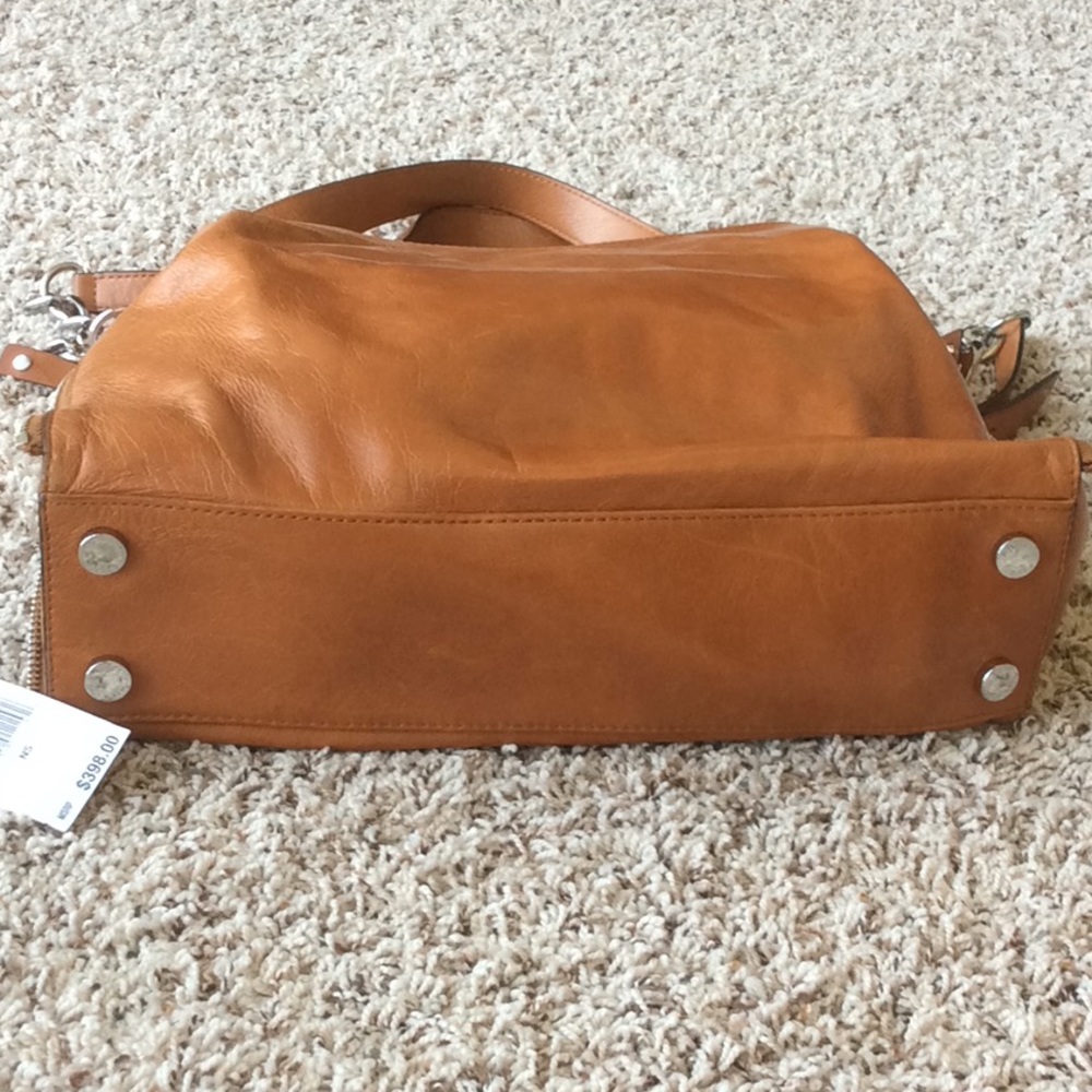 π Michael Kors Leather Purse π - Picture 8 of 8